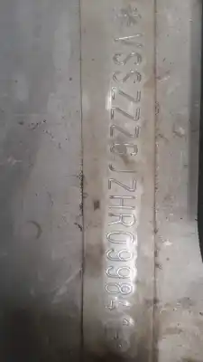 İkinci el araba yedek parçası DESTEGI DEGISTIR için SEAT IBIZA IV (6J5, 6P1)  OEM IAM referansları 6Q0199111Q  