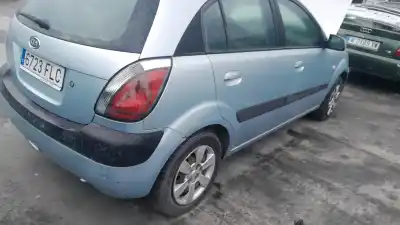 Gebrauchtes Autoersatzteil kotflügel vorne rechts zum kia rio ii (jb) 1.4 16v oem-iam-referenzen 663211g350  