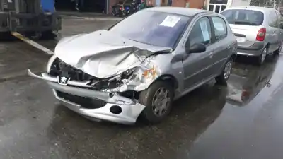 Recambio de automóvil de segunda mano de catalizador para peugeot 206 fastback (2a/c) 1.4 16v referencias oem iam 1609163180  