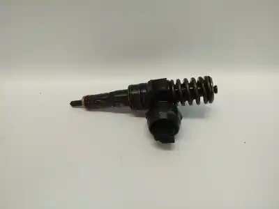 Pièce détachée automobile d'occasion Injecteur pour SEAT IBIZA (6L1) 1.4 TDI 70 CV Références OEM IAM 38130073AJ  
