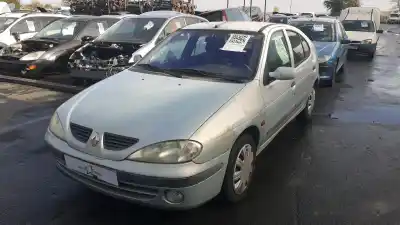 Gebrauchtes Autoersatzteil Stoßdämpfer links vorne zum RENAULT MEGANE I CLASSIC (LA0/1_)  OEM-IAM-Referenzen 7700412915  
