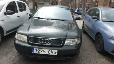 Автозапчасти б/у передняя правая кулачка за audi a4 b5 (8d2) 2.6 ссылки oem iam 8d0407258am  