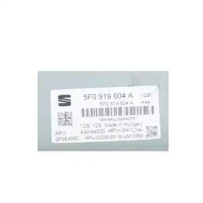 Автозапчасти б/у gps-навигационная система за seat leon st (5f8) 1.6 tdi ссылки oem iam 5f0919604a