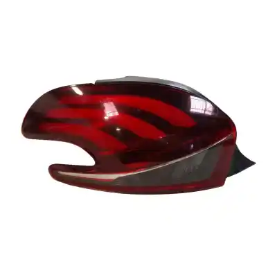Peça sobressalente para automóvel em segunda mão Farolim Traseiro Esquerdo por PEUGEOT 208 I (CA_, CC_) 1.6 BLUEHDI 100 Referências OEM IAM 9825601280  COMPATIBILIDADES Y COMPONENTES ->9673154380 PEUGEOT