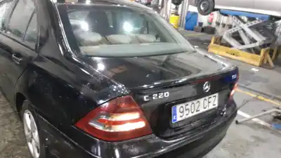 Peça sobressalente para automóvel em segunda mão consola central por mercedes-benz clase c (w203) c 220 cdi (203.006) referências oem iam a20368065509d12  
