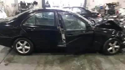 Peça sobressalente para automóvel em segunda mão consola central por mercedes-benz clase c (w203) c 220 cdi (203.006) referências oem iam a20368065509d12  