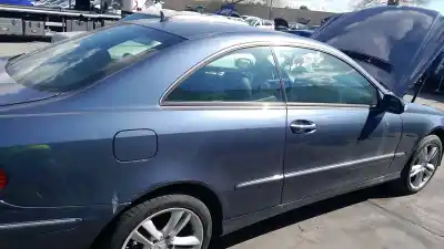Автозапчасти б/у дверь передняя правая за mercedes-benz clk (c209) clk 220 cdi (209.308) ссылки oem iam a209720020528  