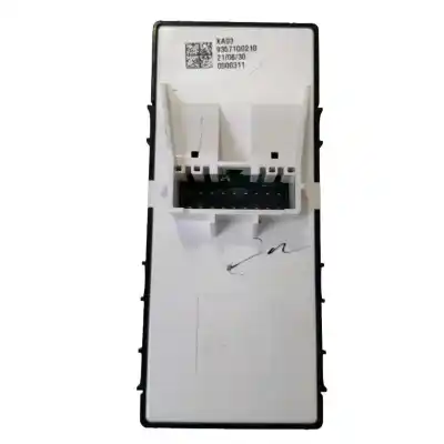 Second-hand car spare part left front power window switch for hyundai i20 iii (bc3, bi3) 1.0 t-gdi oem iam references 93571q0210  