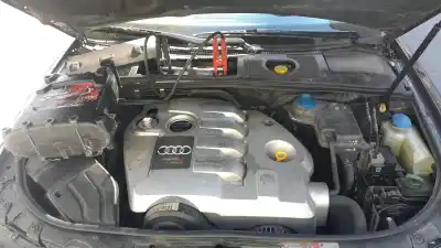 Автозапчасти б/у центральный задний фонарь за audi a4 b6 (8e2) 1.9 tdi ссылки oem iam 8e5945097c  compatibilidades y componentes ->8e5945097a audi, 8e5945097c audi