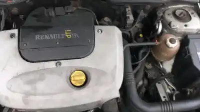 Автозапчасти б/у аудиосистема / радио cd за renault megane i classic (la0/1_) 1.9 dci (la05) ссылки oem iam 7700433945  