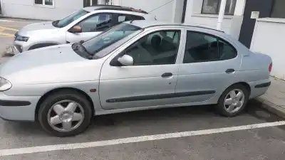 Автозапчасти б/у аудиосистема / радио cd за renault megane i classic (la0/1_) 1.9 dci (la05) ссылки oem iam 7700433945  