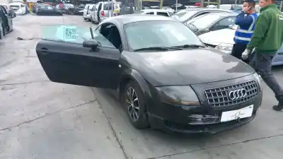 Pezzo di ricambio per auto di seconda mano  per AUDI TT (8N3/8N9)  Riferimenti OEM IAM 8N0831052C  