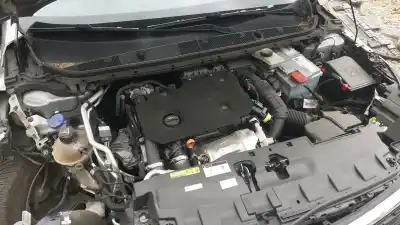 Pezzo di ricambio per auto di seconda mano scatola relè/fusibili per peugeot 308 sw ii (lc_, lj_, lr_, lx_, l4_) 1.5 bluehdi 130 riferimenti oem iam 9810295780  