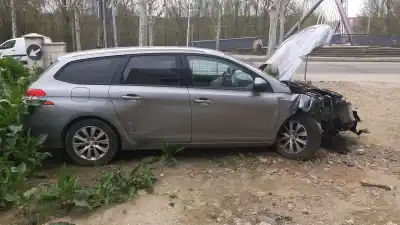 Pezzo di ricambio per auto di seconda mano scatola relè/fusibili per peugeot 308 sw ii (lc_, lj_, lr_, lx_, l4_) 1.5 bluehdi 130 riferimenti oem iam 9810295780  