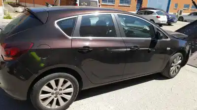 Автозапчасти б/у замок багажника/ворот за opel astra j (p10) 1.7 cdti (68) ссылки oem iam yr00237080  