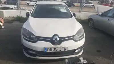 Pezzo di ricambio per auto di seconda mano porta anteriore sinistra per renault megane iii fastback (bz0/1_, b3_) 1.2 tce (bz2b, bz11) riferimenti oem iam 801015772r  