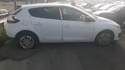 Pezzo di ricambio per auto di seconda mano porta anteriore sinistra per renault megane iii fastback (bz0/1_, b3_) 1.2 tce (bz2b, bz11) riferimenti oem iam 801015772r  