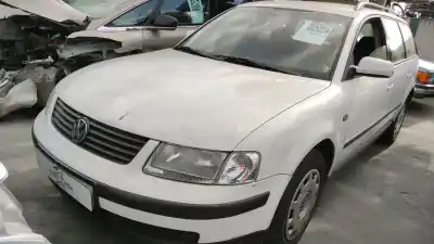 Recambio de automóvil de segunda mano de INTERCOOLER para VW PASSAT B5 VARIANT (3B5) 1.9 TDI referencias OEM IAM 058145805G  