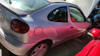 Recambio de automóvil de segunda mano de faro delantero izquierdo para renault megane i coach (da0/1_) 1.6 16v (da0b da04 da11) referencias oem iam 260609556r  