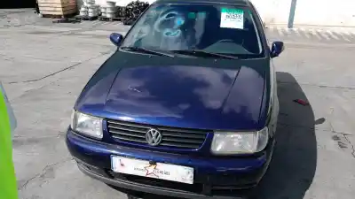 Second-hand car spare part FRONT GRILLE for VOLKSWAGEN POLO III (6N1)  OEM IAM references 6N0853653B 01C  COMPATIBILIDADES Y COMPONENTES ->6N0805594B VW,6N0805594B VW, 6N0 805 594 B VW