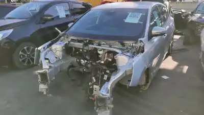 Автозапчасти б/у центральный задний ремень безопасности за FORD FOCUS IV (HN) 1.0 ECOBOOST MHEV ссылки OEM IAM 2390735  
