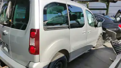 Автозапчастина б/у центральна консоль для peugeot partner tepee 1.6 bluehdi 100 посилання на oem iam 98111289zd  