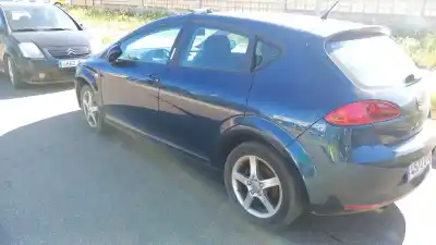 Peça sobressalente para automóvel em segunda mão farolim traseiro direito por seat leon (1p1) 1.9 tdi referências oem iam 1p0945112c  