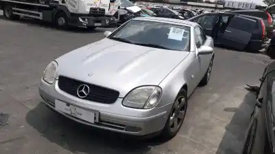 Peça sobressalente para automóvel em segunda mão pinça de travão dianteira esquerda por mercedes-benz slk (r170) 230 kompressor (170.447) referências oem iam a001420298364