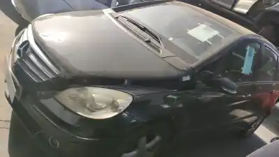 Recambio de automóvil de segunda mano de RADIADOR DE AGUA para MERCEDES CLASE B (W245) 180 CDI (245.207) referencias OEM IAM A1695001803  