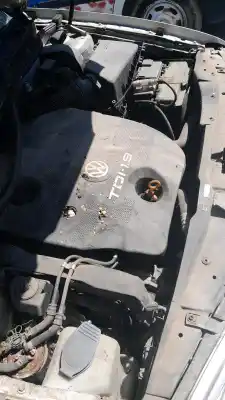 Pezzo di ricambio per auto di seconda mano console centrale per vw golf iv variant (1j5) 1.9 tdi riferimenti oem iam 1j0863323n 2ql  