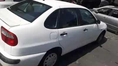 Peça sobressalente para automóvel em segunda mão fechadura do capô por seat cordoba (6k1, 6k2) 1.4 16v referências oem iam 6k0823503d  