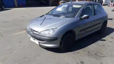 Pièce détachée automobile d'occasion ESSIEU ARRIÈRE pour PEUGEOT 206 FASTBACK (2A/C)  Références OEM IAM 514897  