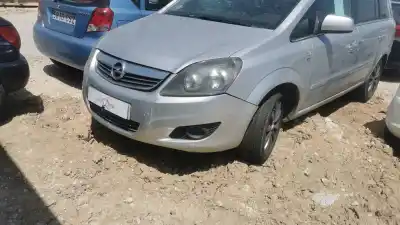 Pièce détachée automobile d'occasion BOÎTES À FUSIBLES pour OPEL ZAFIRA B FURGONETA/MONOVOLUMEN (A05)  Références OEM IAM 13208748  