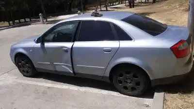 Автозапчасти б/у правая фара за audi a4 b6 (8e2) 2.0 ссылки oem iam 8e0941030c  