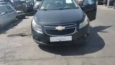 Pièce détachée automobile d'occasion AILE AVANT DROITE pour CHEVROLET CRUZE (J300)  Références OEM IAM 94560510  
