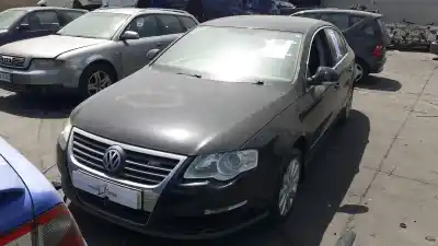 Автозапчасти б/у ПЕРЕДНЕЕ ПРАВОЕ КРЫЛО за VOLKSWAGEN PASSAT VARIANT (3C5)  ссылки OEM IAM 3C0821022  