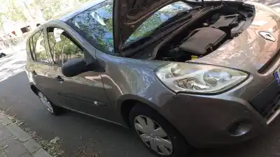 Автозапчастина б/у передня права колесна арка для renault clio iii (br0/1, cr0/1) 1.2 ethanol (cr1u, br1u) посилання на oem iam 8200334163  8200334163 renault