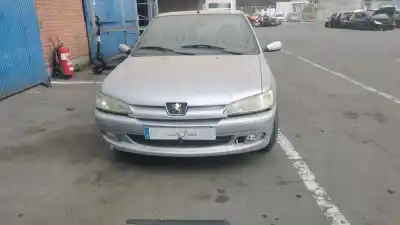 Pièce détachée automobile d'occasion PARE-CHOCS ARRIÈRE pour PEUGEOT 306 CABRIOLET (S2)  Références OEM IAM 7410K3  COMPATIBILIDADES Y COMPONENTES ->7410K3 PEUGEOT