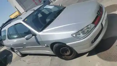 Pièce détachée automobile d'occasion FEU ARRIÈRE GAUCHE pour PEUGEOT 306 BREAK (7E, N3, N5)  Références OEM IAM 6350J3  COMPATIBILIDADES Y COMPONENTES ->6350J3 PEUGEOT