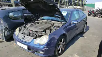 Автозапчастина б/у ПЕРЕДНЕ ПРАВЕ КРИЛО для MERCEDES CLASE C COUPÉ (CL203) C 200 CDI (203.707) Посилання на OEM IAM A2038800418  
