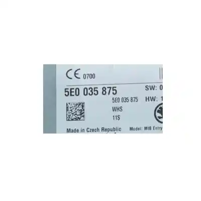 Second-hand car spare part audio system / radio cd for skoda octavia iii (5e3, nl3, nr3) 1.6 tdi oem iam references 5e0035875  