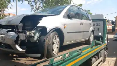 Автозапчасти б/у выключатель переднего правого окна за ford fiesta v (jh_, jd_) 1.4 tdci ссылки oem iam 1107243  compatibilidades y componentes ->1427965 scania, 1372483 scania, 1371183 scania