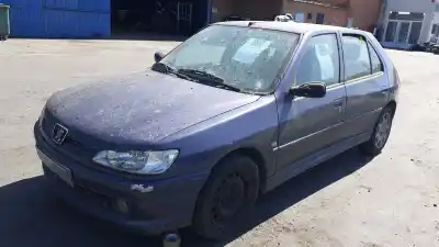 Автозапчасти б/у ПЕРЕДНИЙ БАМПЕР за PEUGEOT 306 FASTBACK (7A, 7C, N3, N5) 2.0 HDI 90 ссылки OEM IAM 7401X7  