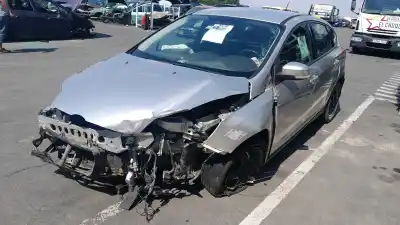 Автозапчасти б/у ЦЕНТРАЛЬНЫЙ ЗАДНИЙ РЕМЕНЬ БЕЗОПАСНОСТИ за FORD FOCUS III 1.6 TDCi ссылки OEM IAM 1931004  