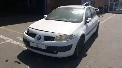 Peça sobressalente para automóvel em segunda mão FAROLIM TRASEIRO CENTRAL por RENAULT MEGANE II (BM0/1_, CM0/1_)  Referências OEM IAM 8200073239  COMPATIBILIDADES Y COMPONENTES ->8200073239 RENAULT