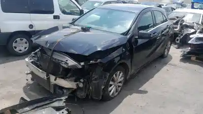 Peça sobressalente para automóvel em segunda mão BRAÇO DE SUSPENSÃO SUPERIOR TRASEIRO ESQUERDO por MERCEDES-BENZ CLASE A (W176) A 180 CDI / D (176.012) Referências OEM IAM A2463500406  