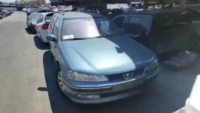 Pièce détachée automobile d'occasion LÉVE GLACE AVANT GAUCHE pour PEUGEOT 406 (8B) 2.0 HDI 110 Références OEM IAM 1689039780  