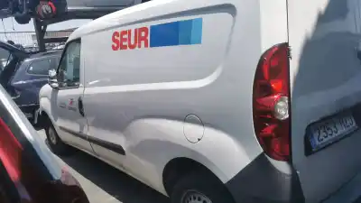 Pezzo di ricambio per auto di seconda mano intercooler per fiat doblo cargo (263_) 1.6 d multijet riferimenti oem iam 0000051833975  