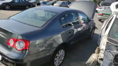 Second-hand car spare part center tailgate light for volkswagen passat variant (3c5) 2.0 tdi oem iam references 3c5945087  