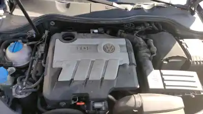 Second-hand car spare part center tailgate light for volkswagen passat variant (3c5) 2.0 tdi oem iam references 3c5945087  